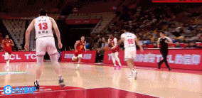 九游会j9官网真人游戏第一品牌两杆火铳！贺希宁&威姆斯首节合计12中10爆砍25分 率队建立优势