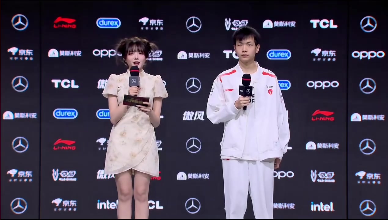 j9九游会老哥俱乐部交流TES赛后采访Creme：solo最想玩亚索，想跟山鸡solo一次！