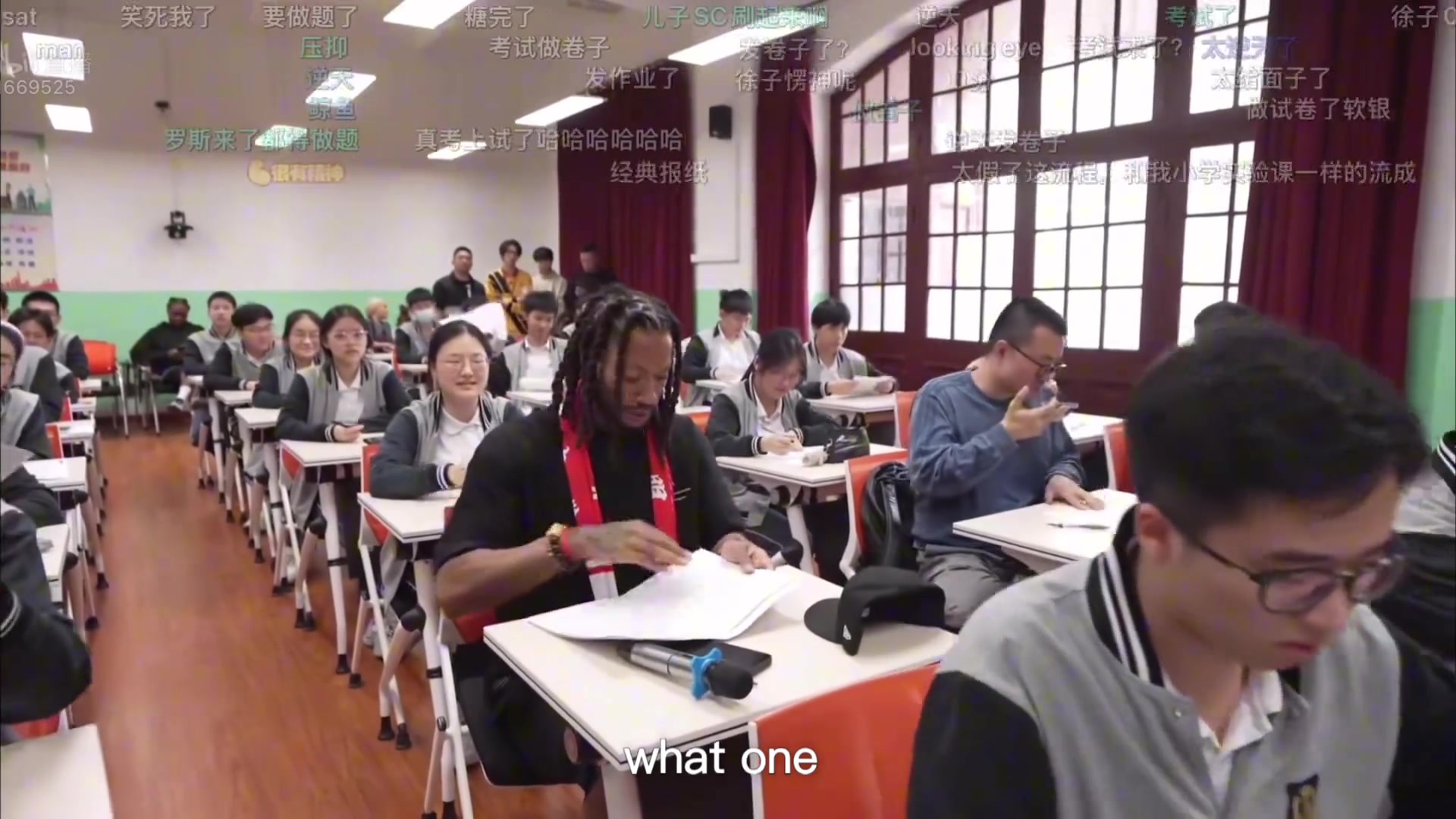 ag九游会亚洲真人第一品牌秋童当主持😍罗斯和徐静雨考英语 鲸鱼都选C 玫瑰母语也不行？